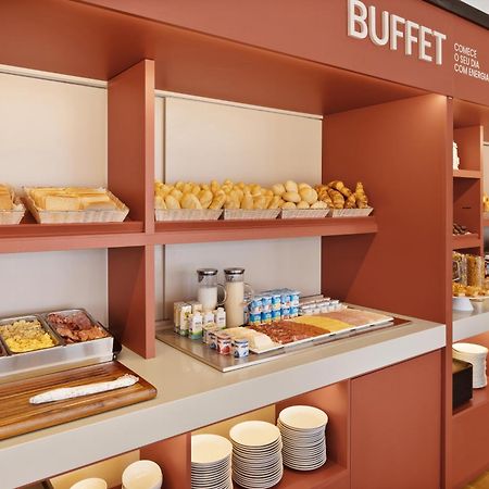 B&B Hotel Виана до Кастело Екстериор снимка