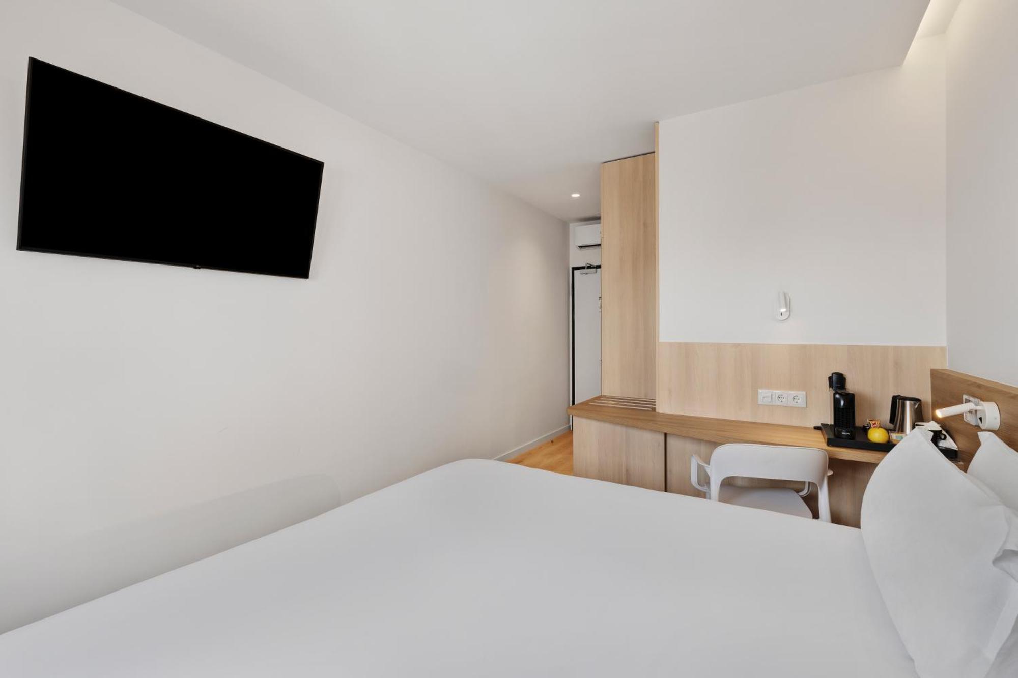 B&B Hotel Виана до Кастело Екстериор снимка
