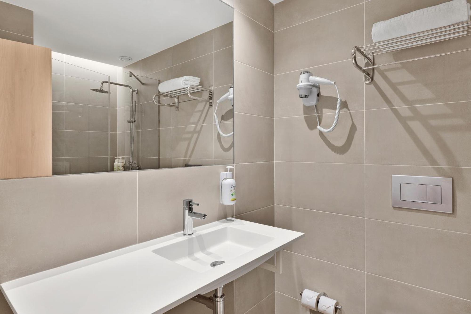 B&B Hotel Виана до Кастело Екстериор снимка