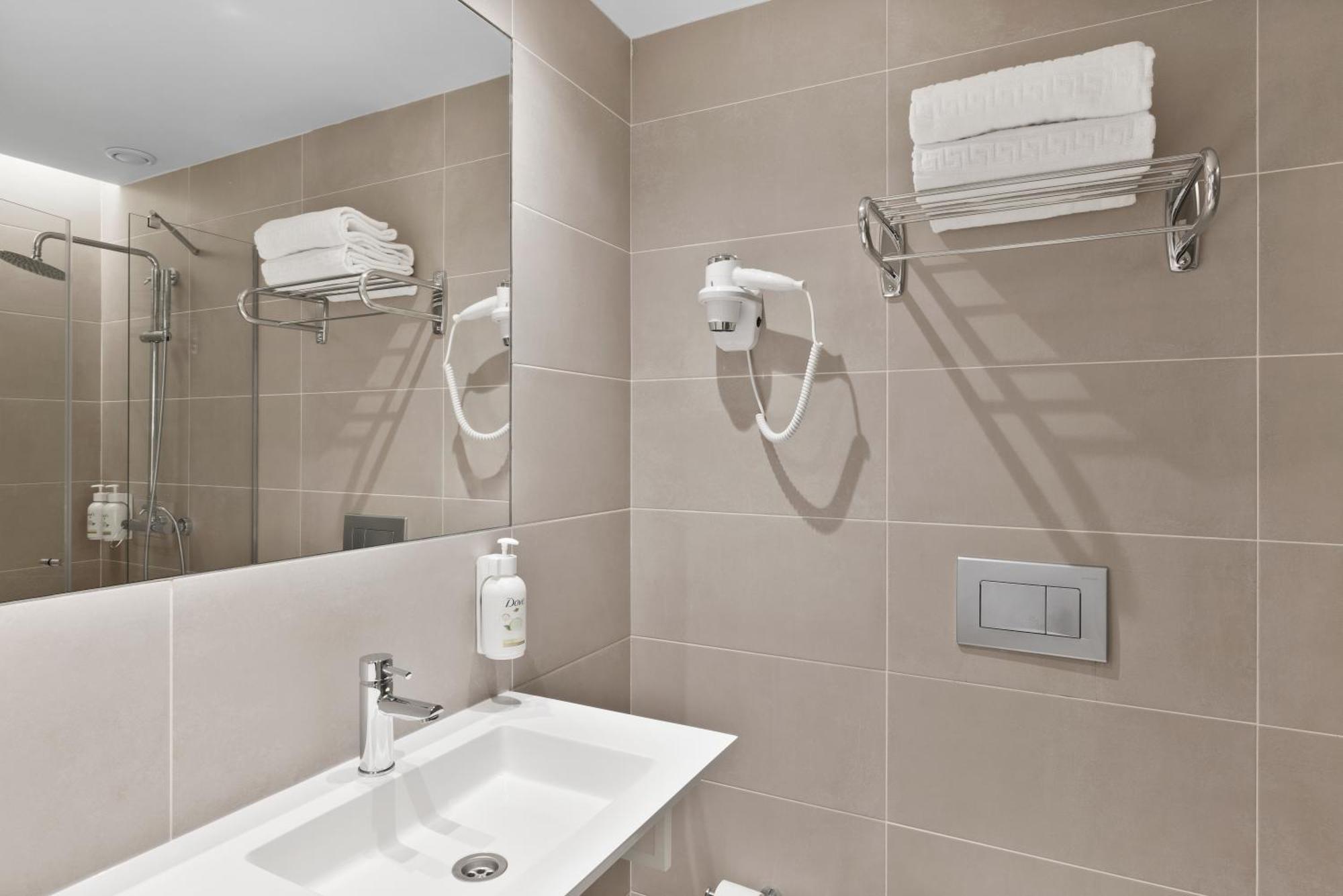 B&B Hotel Виана до Кастело Екстериор снимка
