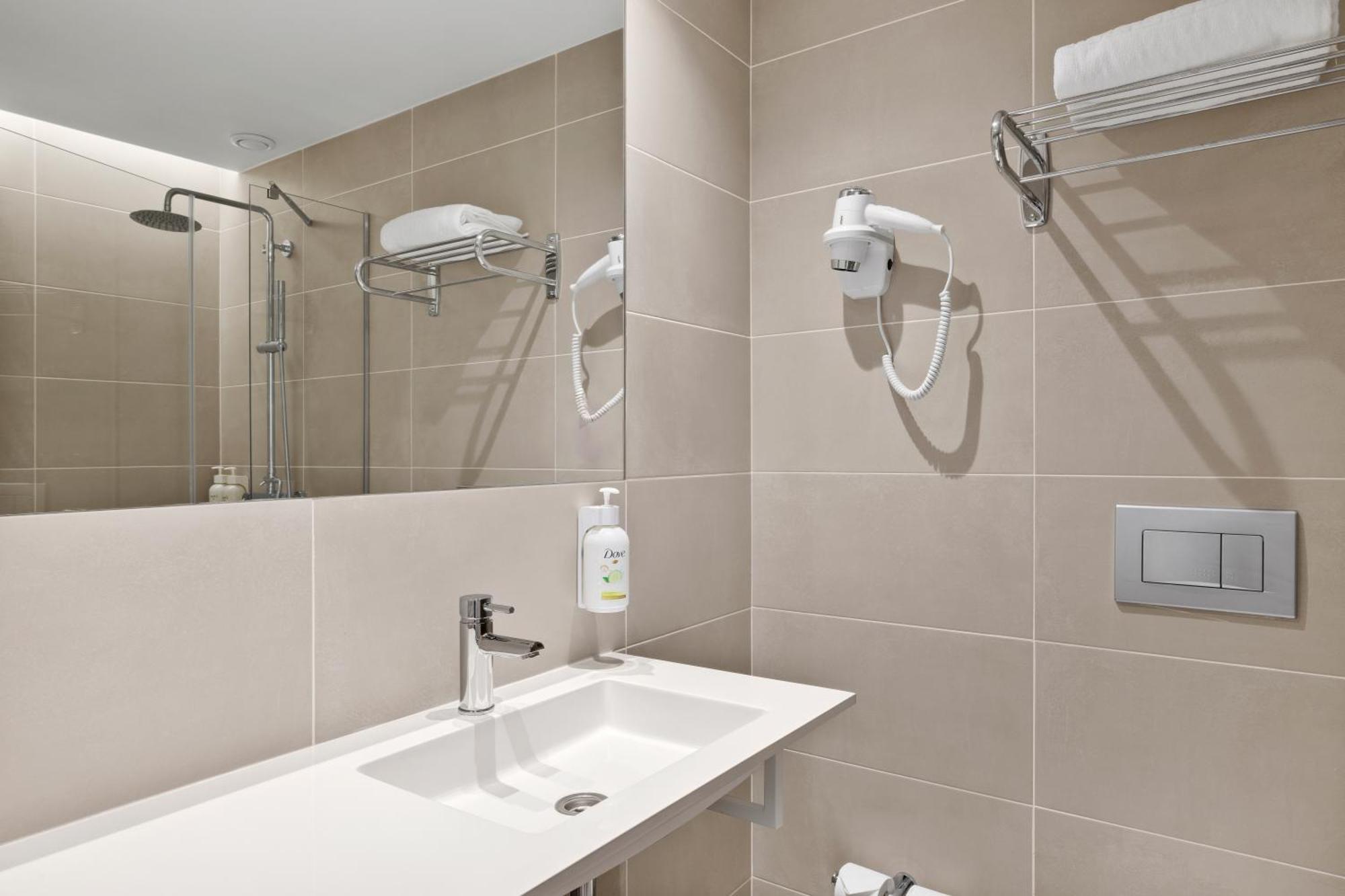 B&B Hotel Виана до Кастело Екстериор снимка