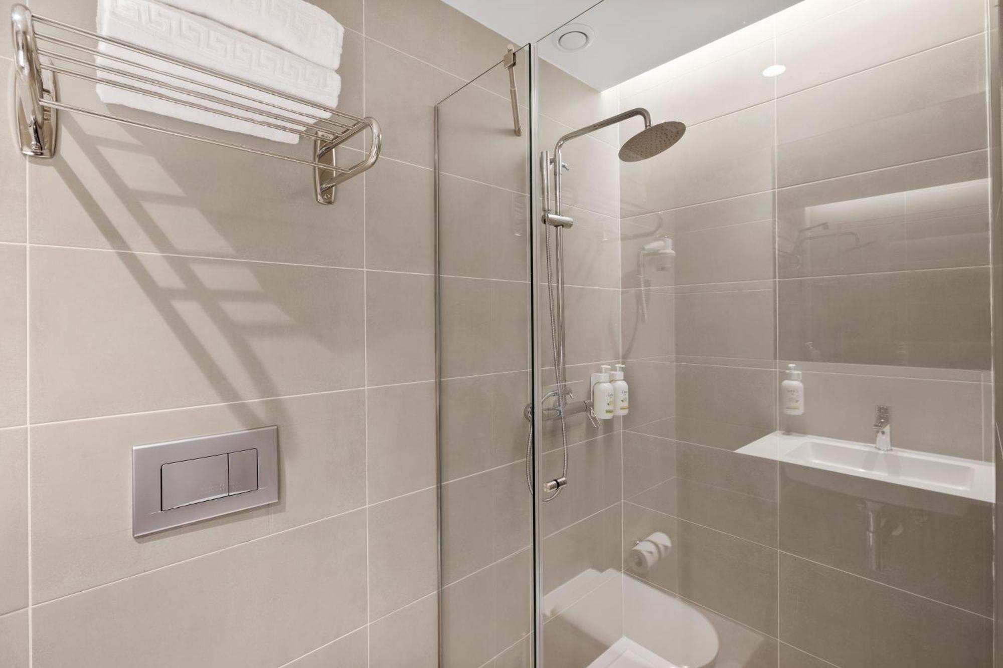 B&B Hotel Виана до Кастело Екстериор снимка