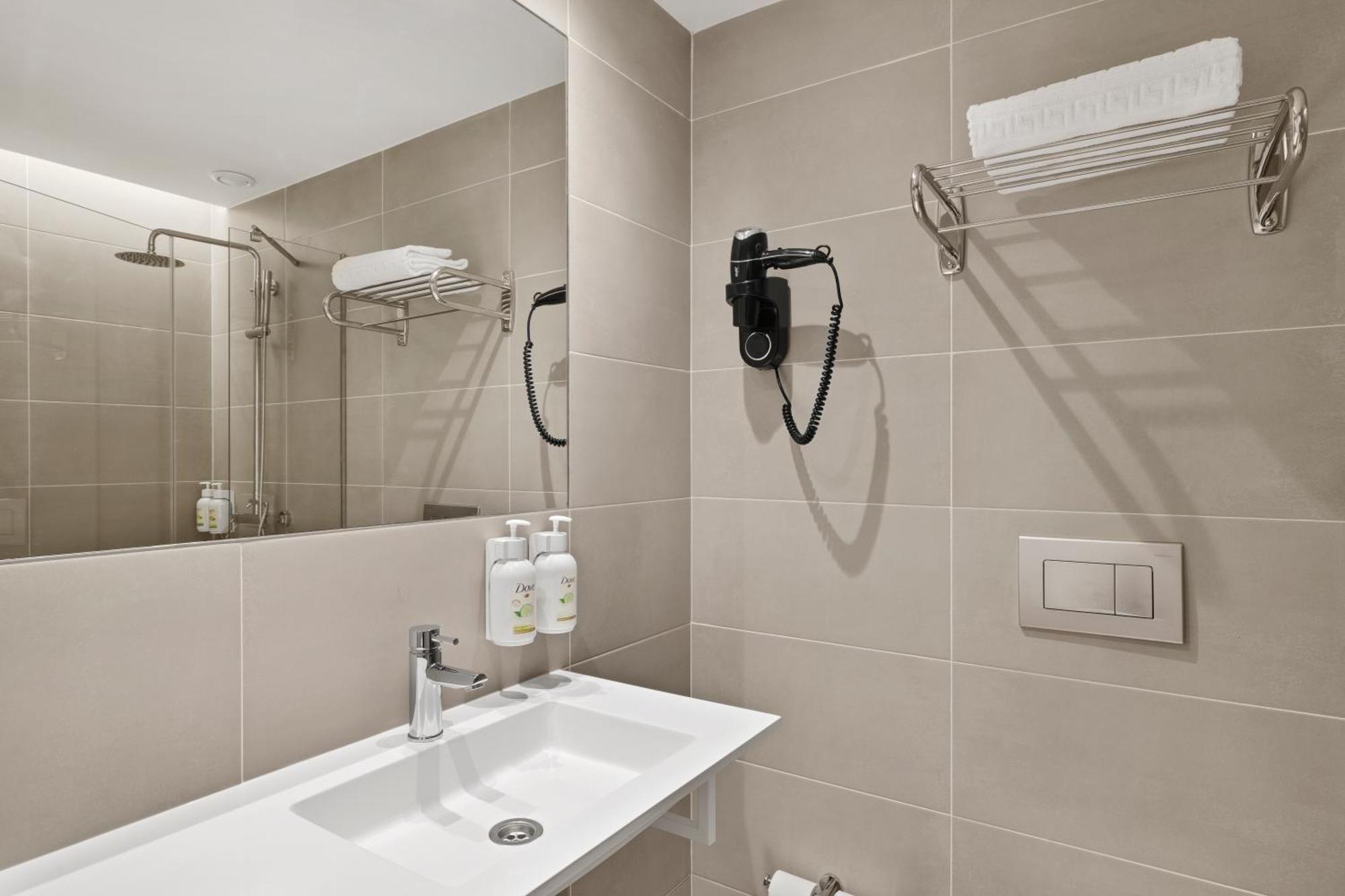B&B Hotel Виана до Кастело Екстериор снимка