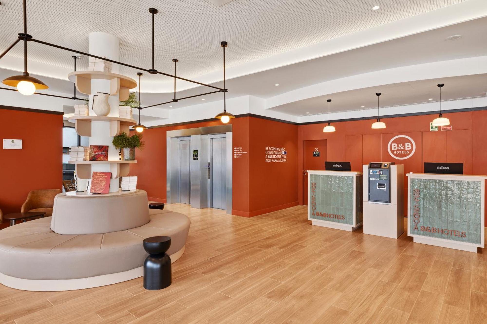 B&B Hotel Виана до Кастело Екстериор снимка