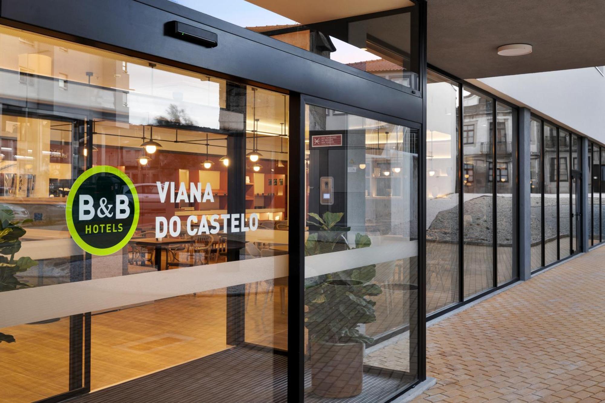 B&B Hotel Виана до Кастело Екстериор снимка